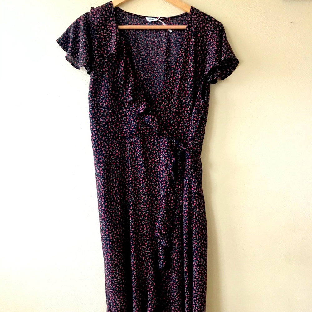 Kimchi Blue 💃🏻 Wrap Dress